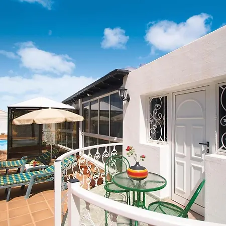 Villa Puerto Del Carmen Sleeps 6 Air Con Wifi Puerto del Carmen (Lanzarote)