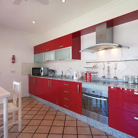 Villa Puerto Del Carmen Sleeps 6 Air Con Wifi *